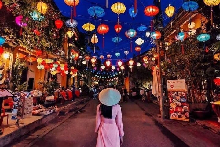 Da Nang: Marble mountain - Hoi An ancient town 