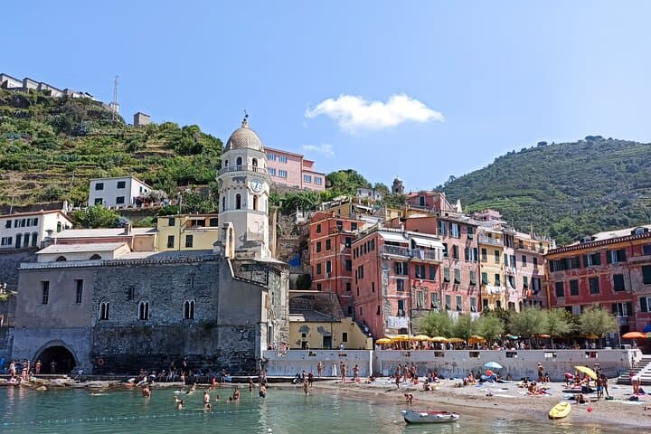 Explore the Magnificent Cinque Terre from Livorno in One Day