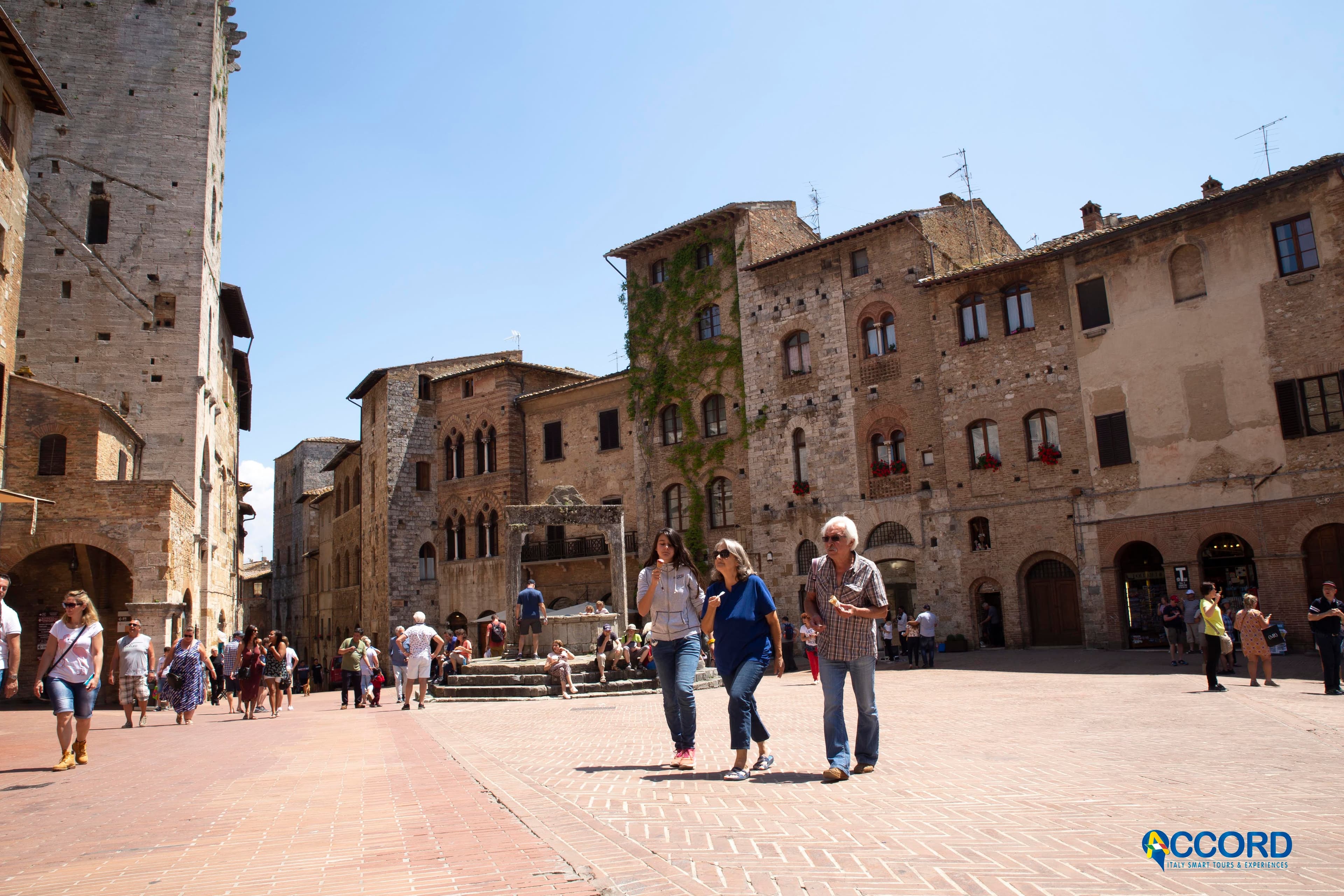 Private Tour - Classic Chianti Villages & San Gimignano including a Cooking Class 