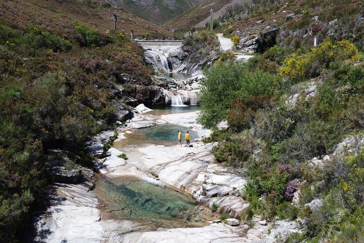 Walk in the 7 lagoons of the Geres National Park with baths