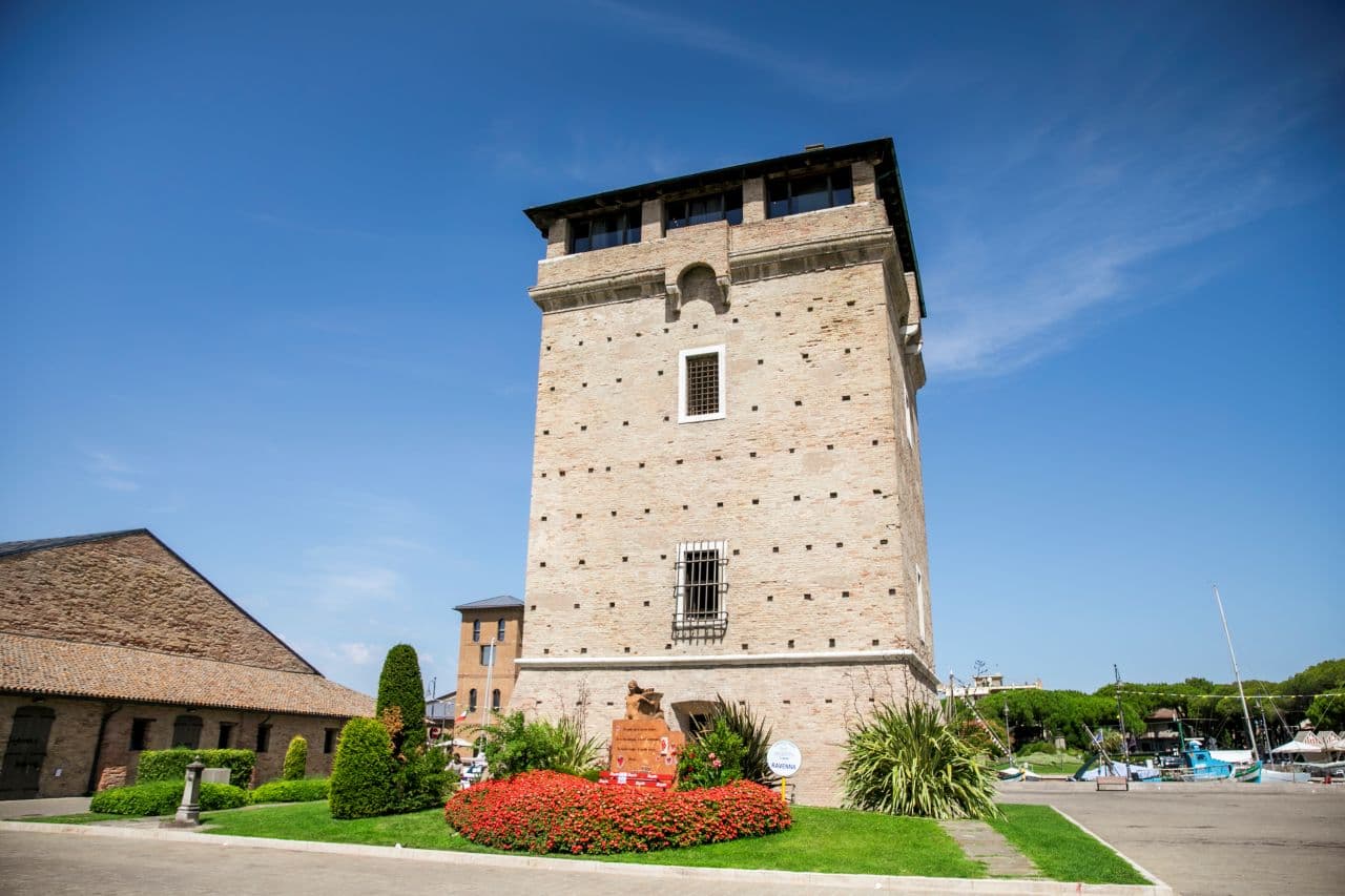Museum of Salt and typical aperitif with tasting of local product