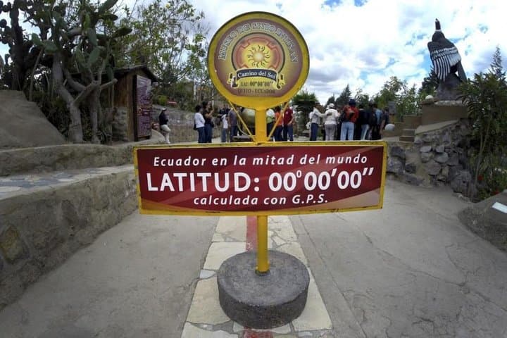Quito Half-Day Tour: Equator Line and Pululahua Crater, All Entrances Included