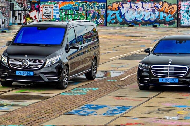 Private Budget Schiphol Airport to Amsterdam transfer