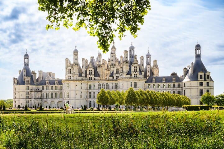 Chambord Castle Day Trip from Paris – Loire Valley 