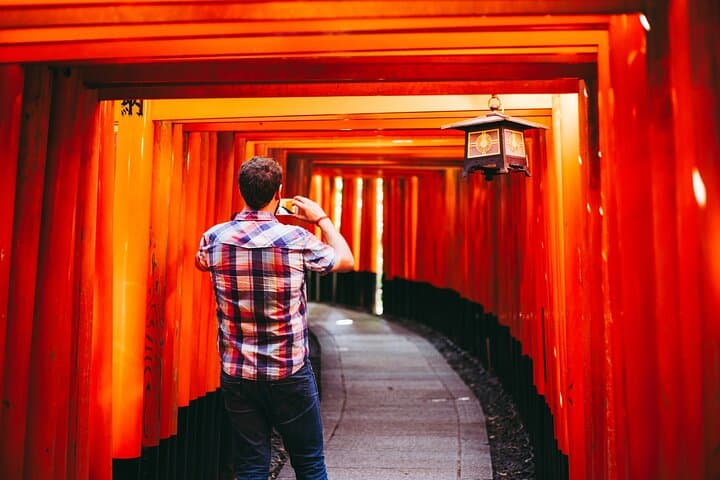 Kyoto: Early Morning Guided Tour to Fushimi Inari