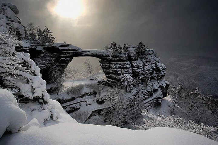Best of Bohemian and Saxon Switzerland Day Trip from Dresden- Winter Tour