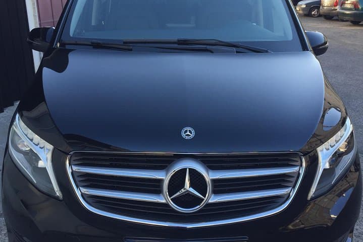 Private Transfer To or From Paris 