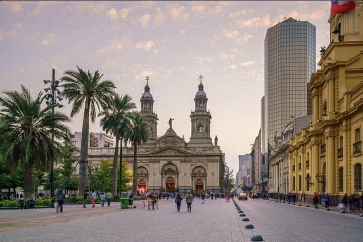 City Walking Tour of the Historic Center of Santiago