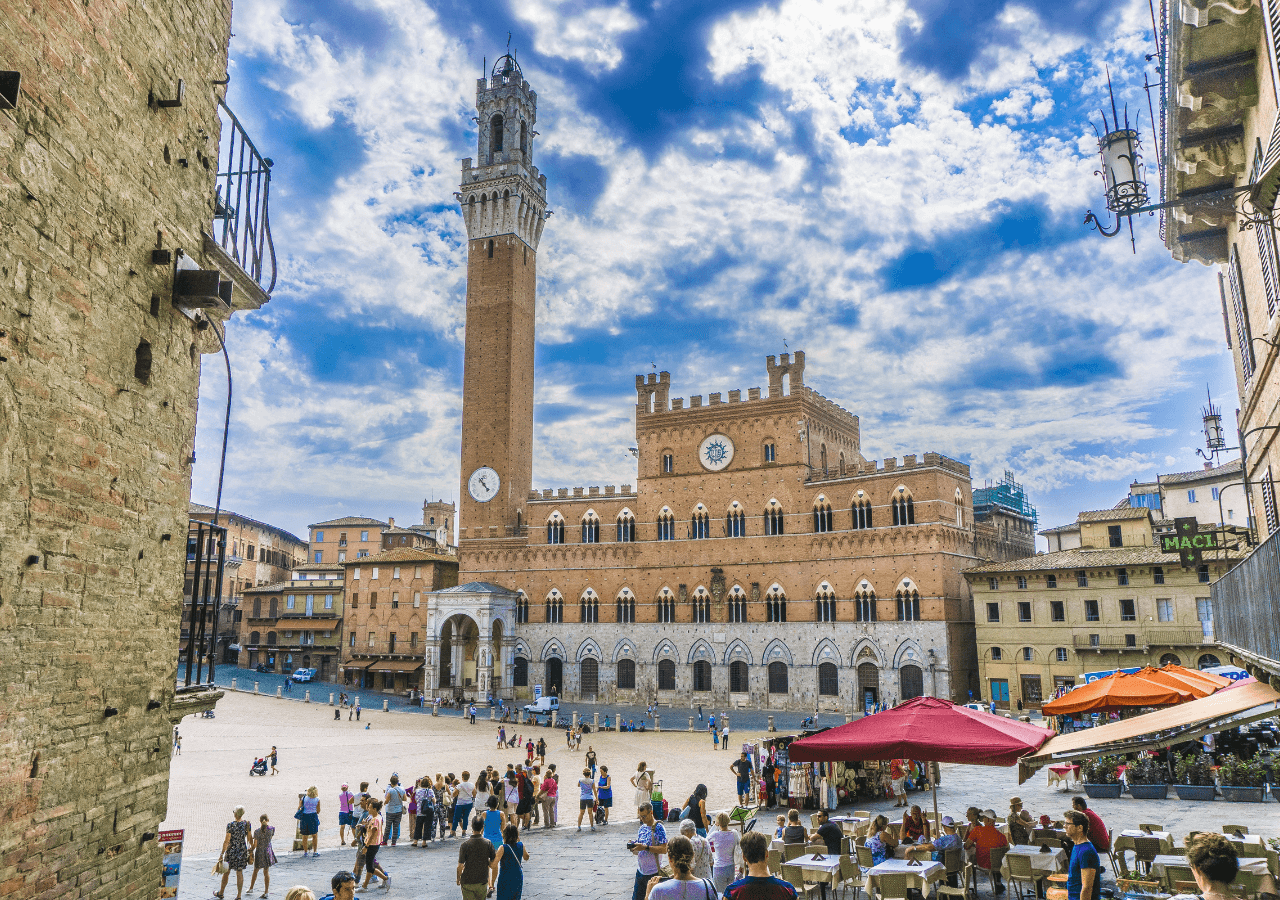 From Florence: Small Group Excursion to Siena, San Gimignano and Monteriggioni