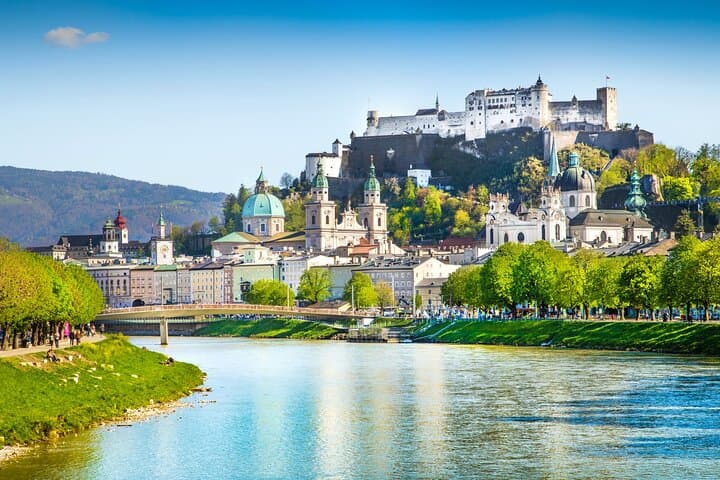 Salzburg Scavenger Hunt and Highlights Self Guided Audio Tour