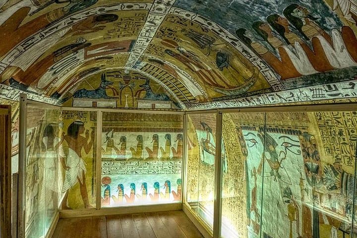 Luxor: Valley of Kings, Hatchepsut Temple ,Karnak & Luxor-DayTour