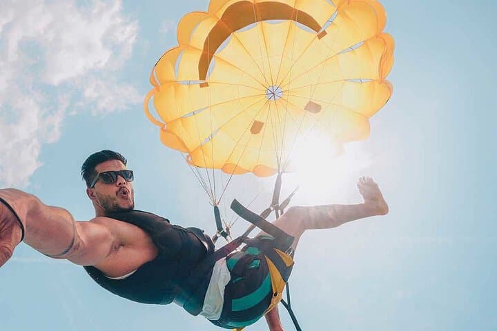 Parasailing, Banana & Sofa Boat & Private transfer in Hurghada