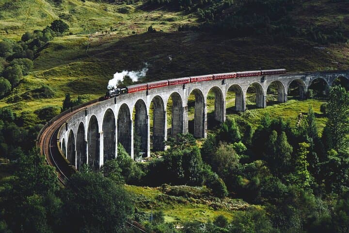 Glenfinnan, Fort William & Glencoe Tour