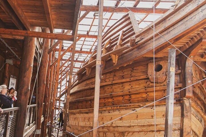 BASQUE WHALESHIP AND CIDER HOUSE WITH TRANSPORT