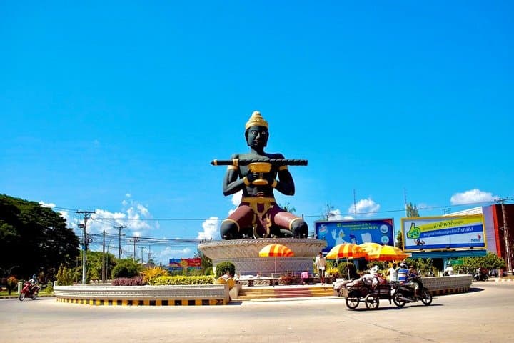 Siem Reap to Battambang Private 2-Day Tour with Overnight Stay