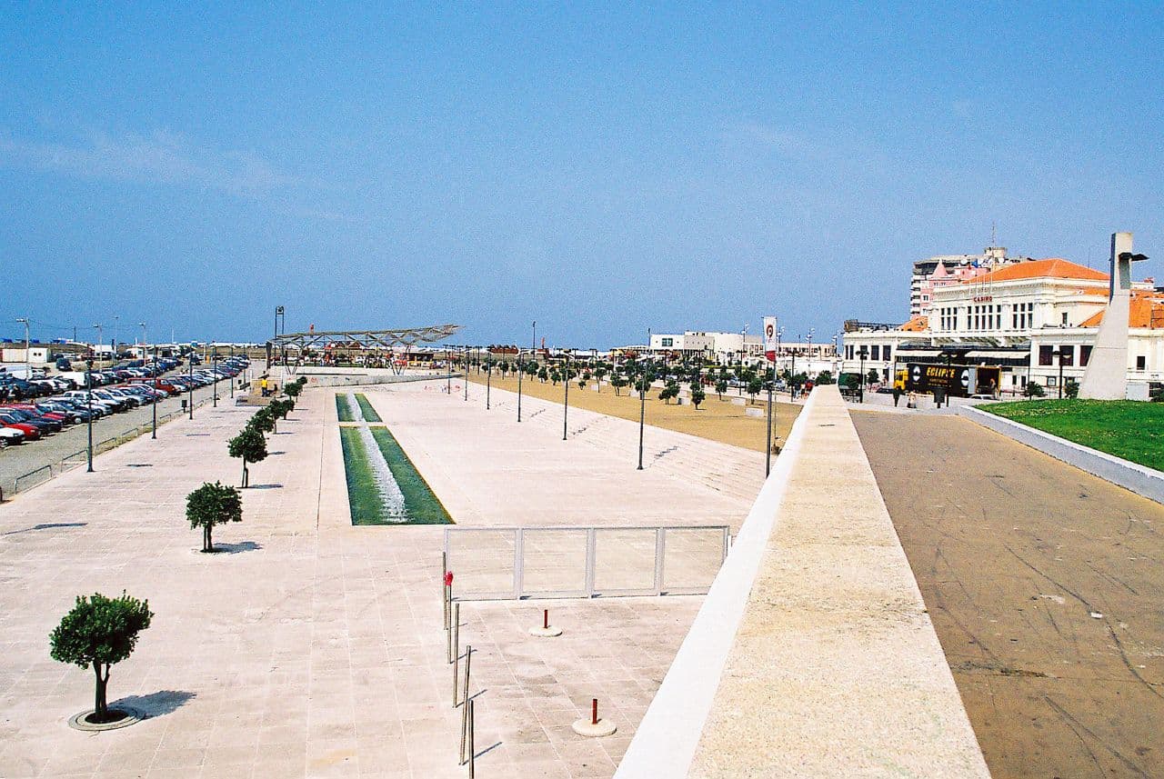 Private car transfer from Porto to Povoa de Varzim