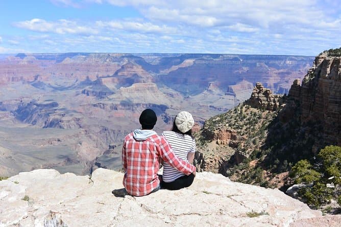 Private 2-Day Grand Canyon Tour from Las Vegas with Lodging