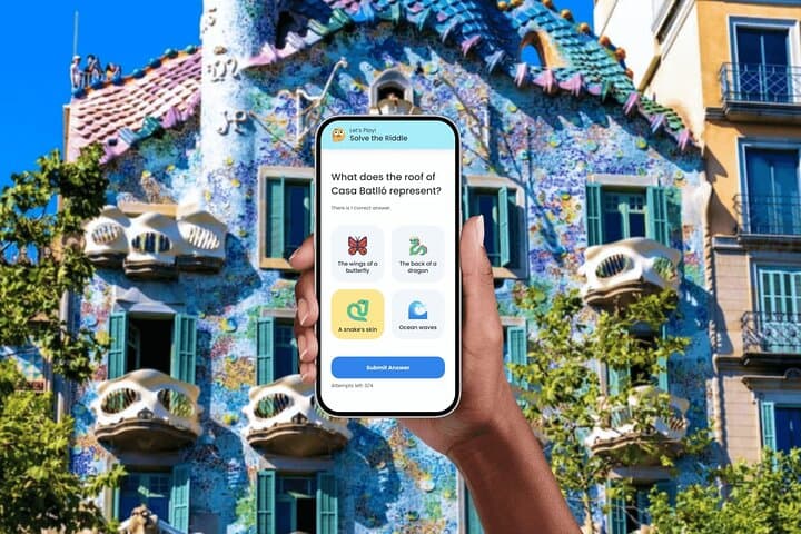Barcelona self-guided city walking tour with audio & quizzes