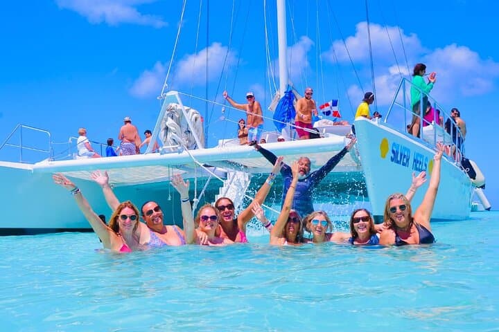 Bayahibe: Catamaran to Saona with Lunch and Natural Swimming Pool