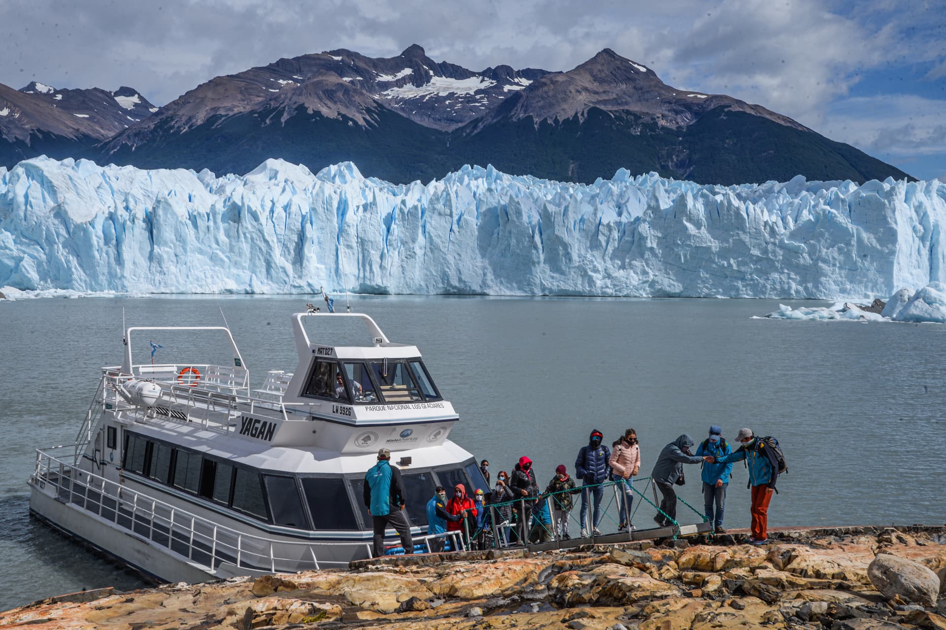 Safari Azul - An Intimate Encounter with Perito Moreno Glacier