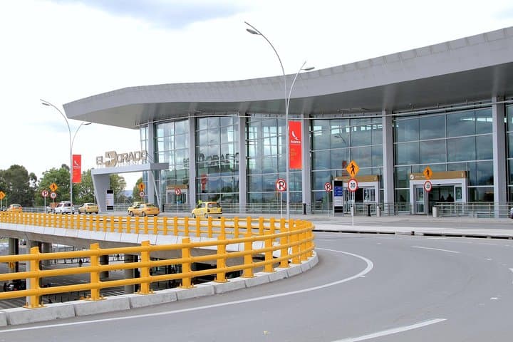 Traslado Aeropuerto El Dorado a tu Alojamiento en Bogotá