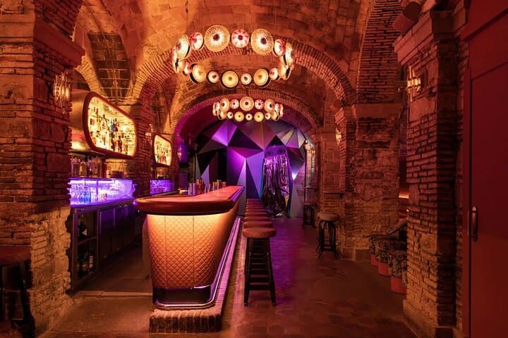 Speakeasy Bar Tour & VIP Nightclub