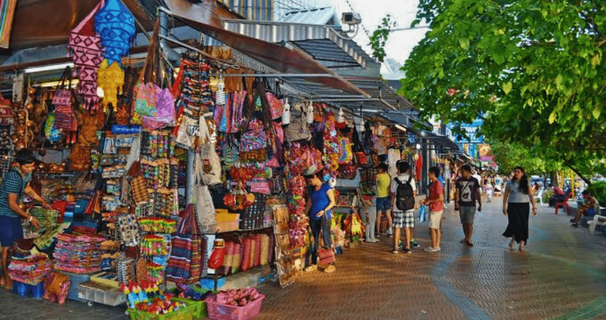Bustling Bazaars: A Half-Day Tour of Chennai Markets