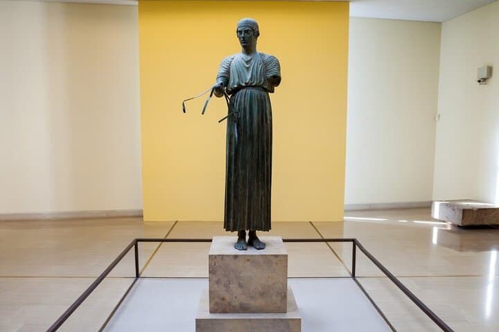 Delphi Private Day Tour from Athens 