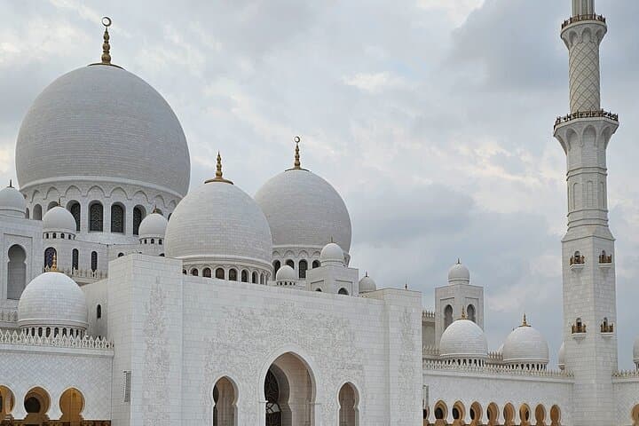 Private Dubai and Abu Dhabi City Tour In One Day