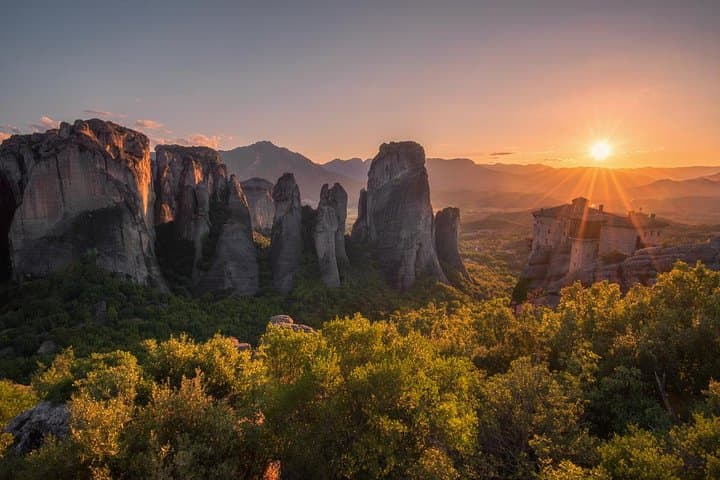 Delphi and Meteora 2 Days Private Tour From Athens
