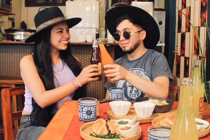 Half-Day Market and Ecuadorian Gastronomy Tour in Quito