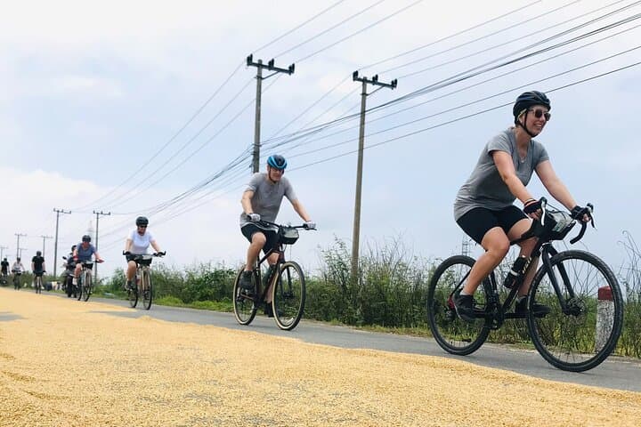  Cycling the Central Coast of Vietnam 