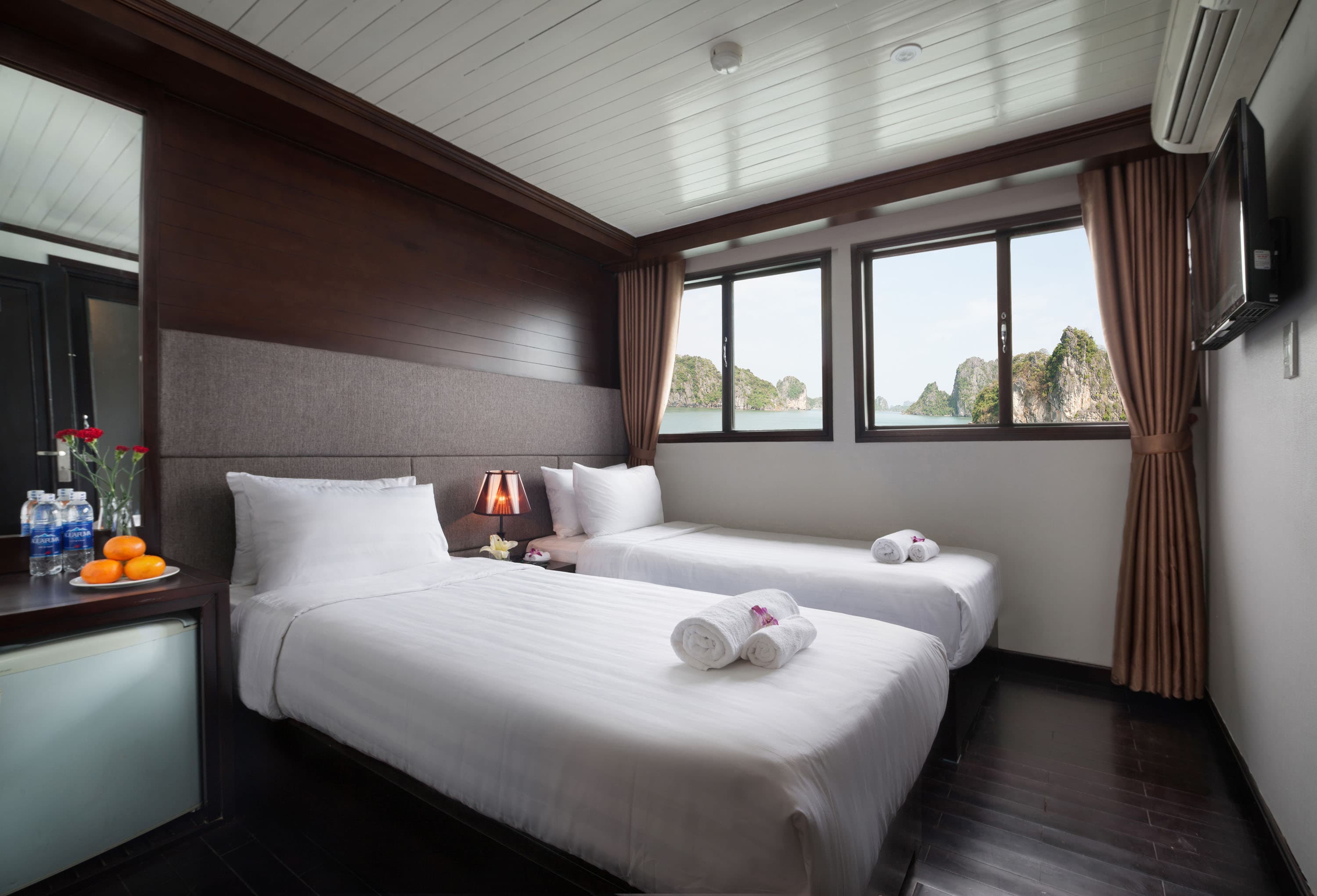 Halong Bay Mid Range Overnight Cruise ( 2 days 1 night)