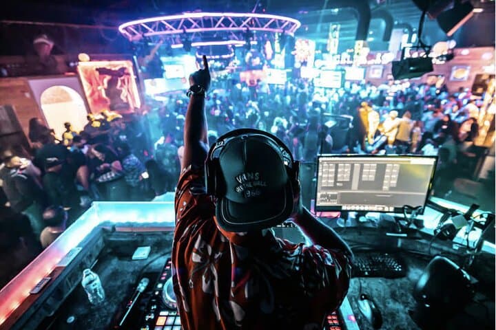 Costa Blanca Landmarks Walking Tour from Queens Arms