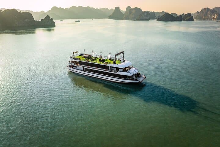 Halong Bay Luxury Day Cruise with Buffet Lunch and Sunset Party