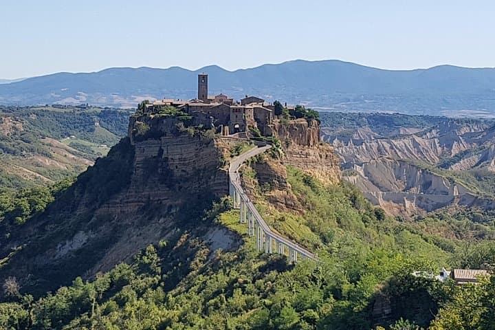 Civita di Bagnoregio and Orvieto Full Day Tour from Rome