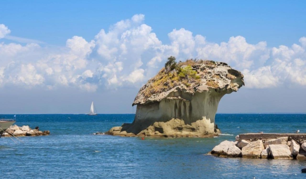 Ischia in Freedom: Hydrofoil from Naples, Round Trip