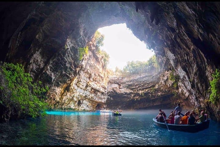 Kefalonia Grande Tour: Private Full day Exploration 