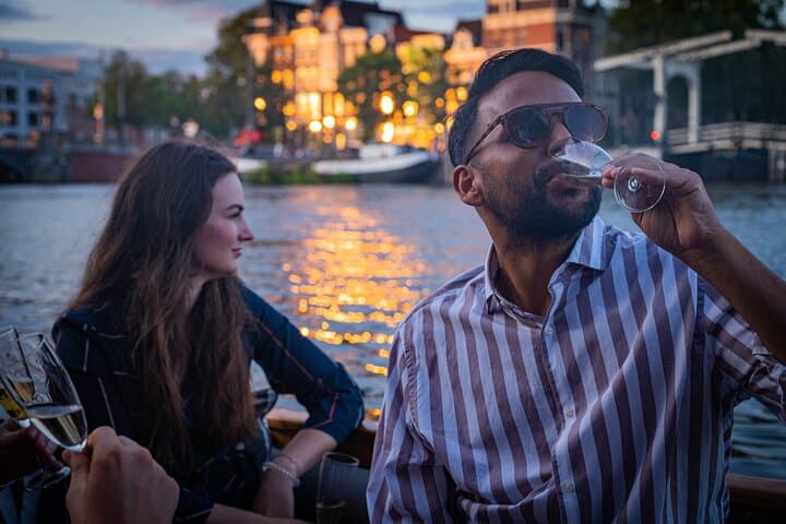 Romantic Private Boat Tour Amsterdam 90min incl welcome drink
