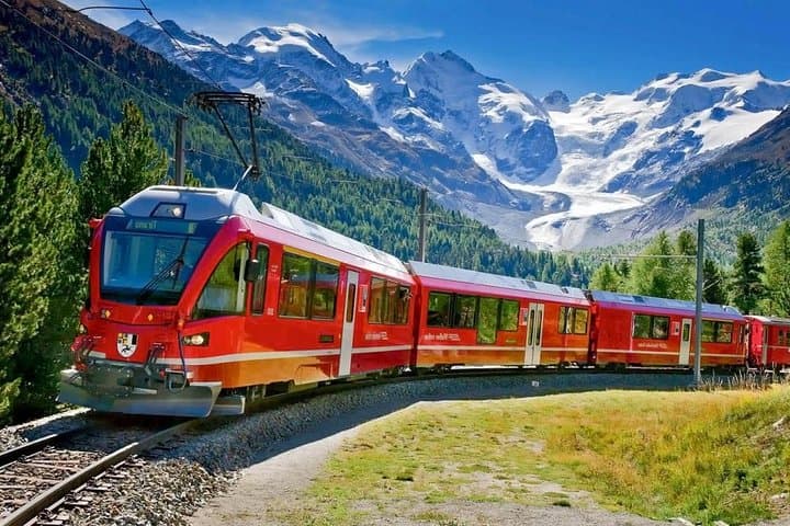 Private tour to Bernina train and Sankt Moritz. Hotel pick-up