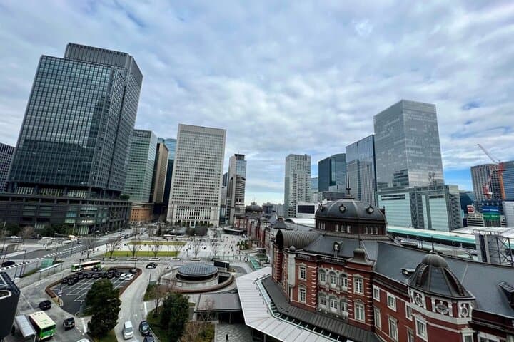 Tokyo, Walking tour around the Imperial Palace and Tokyo Station