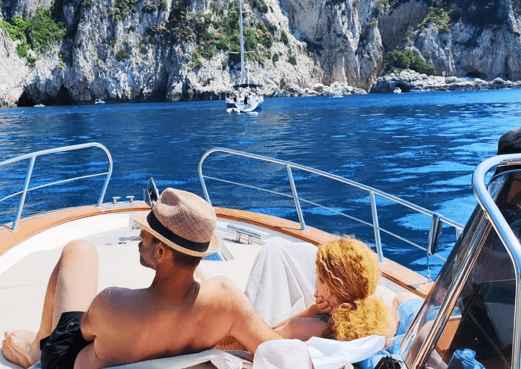 Comfortable Capri by Boat private tour 