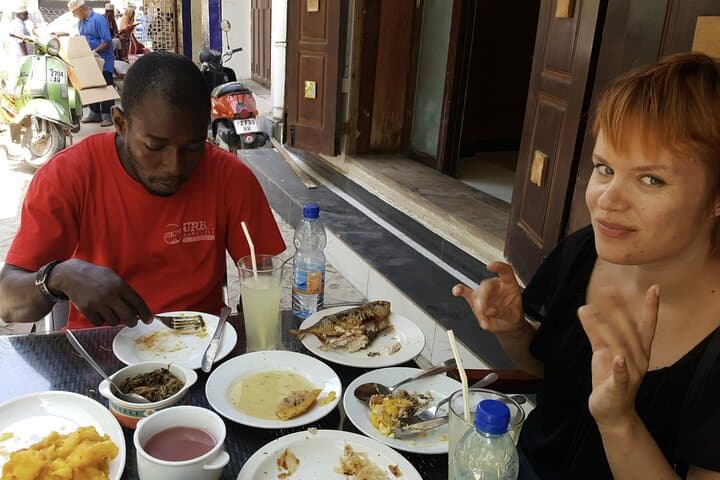 Private Food Culture Tour in Stone Town 