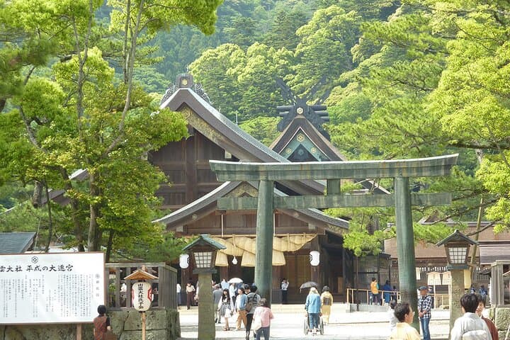 3-Day ONE WAY Bus Tour to Hiroshima via SAN'IN from Fukuoka