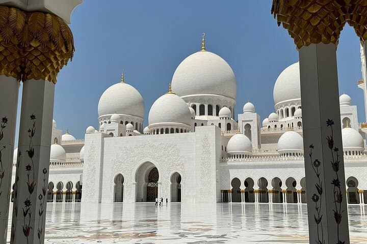 Abu Dhabi Private City Tour pickup from Dubai or Abu-Dhabi 