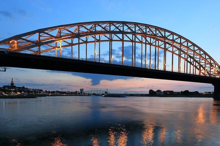 Amsterdam & Schiphol Airport to Nijmegen Private Transfer