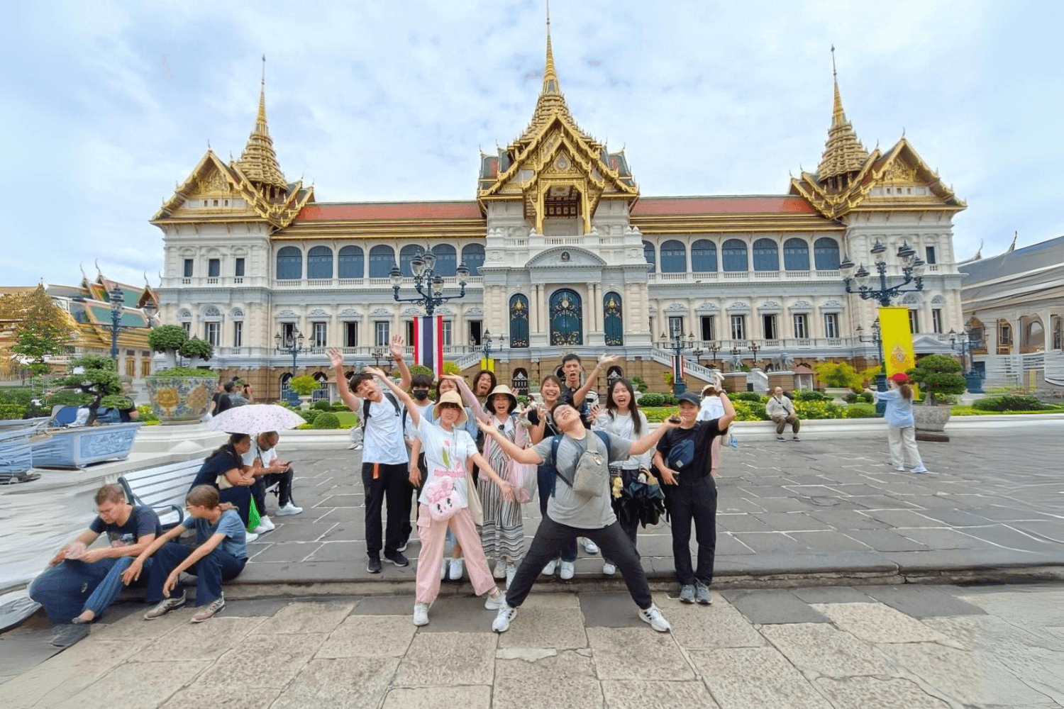Grand Palace, Temples, and Canal Private Tour [Optional Luxury]