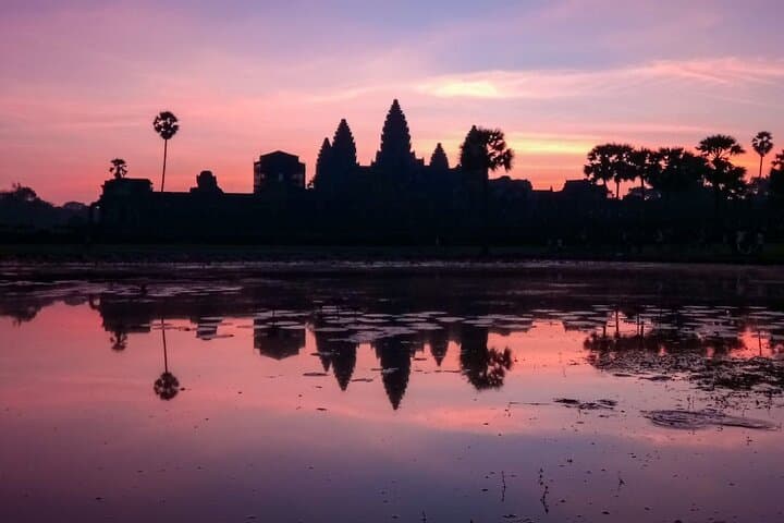 Angkor Wat Sunrise Small Circuit Tour with Transportation Only