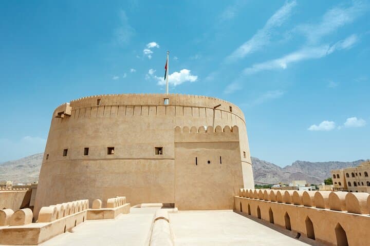 Oman's Highlights 4 days package ( Group tour)