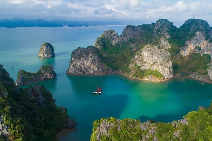 Private 2-Day Cruise Hidden Bai Tu Long, Nature & Discovery